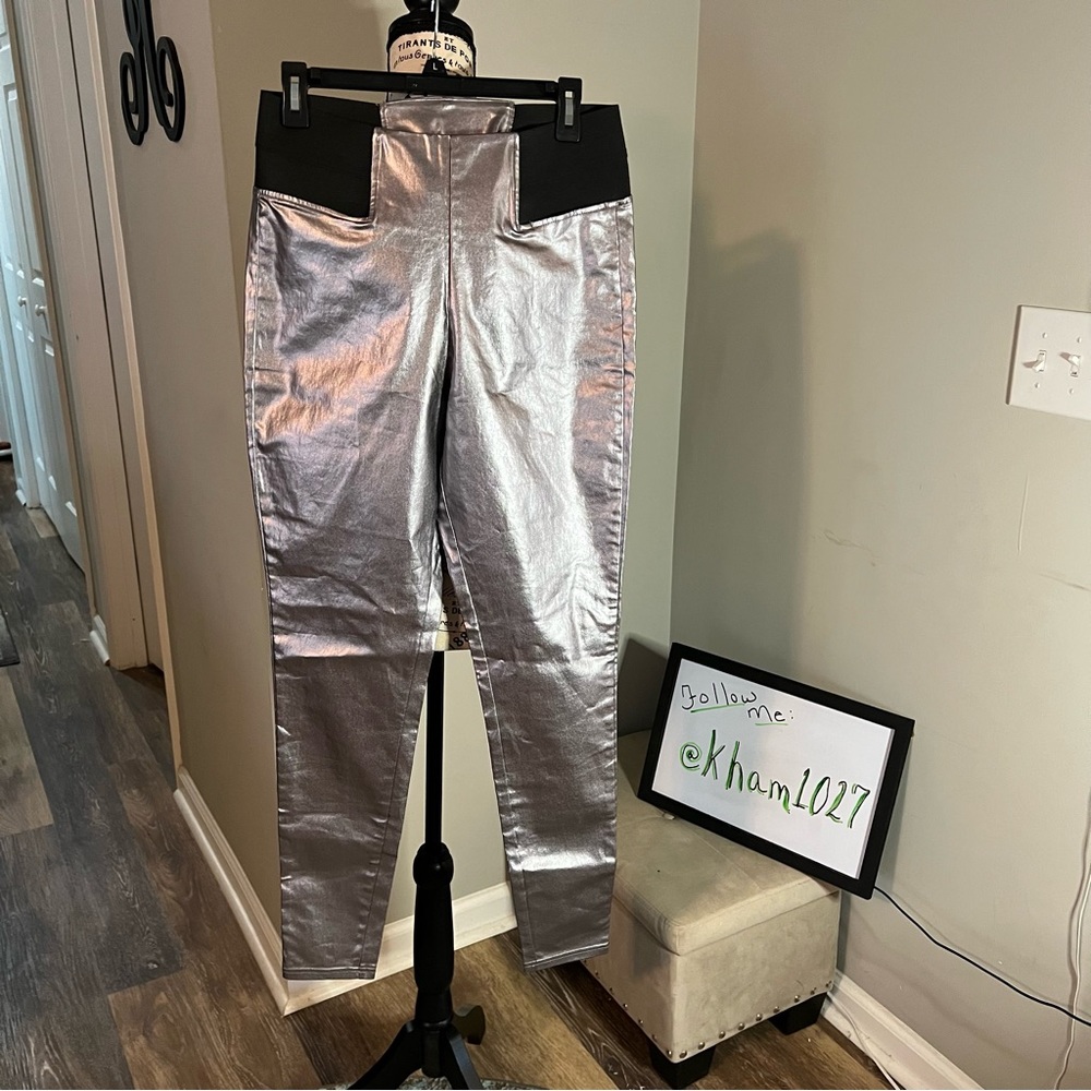 Simply Vera by Vera Wang Silver Metallic Leggings Size Medium